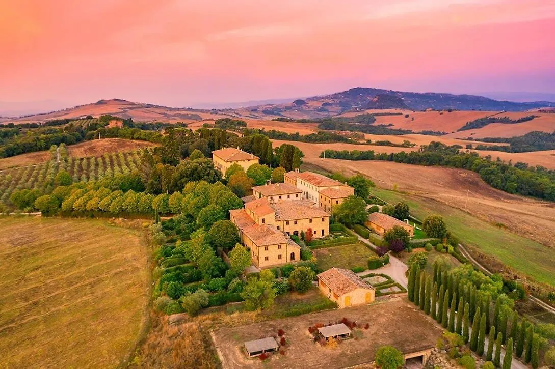 Pool Villa Volterra By Villaflair Italy